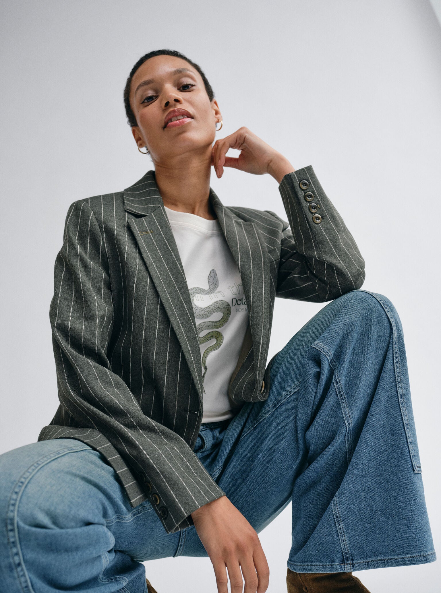 Modelshot / Ecru / Detail